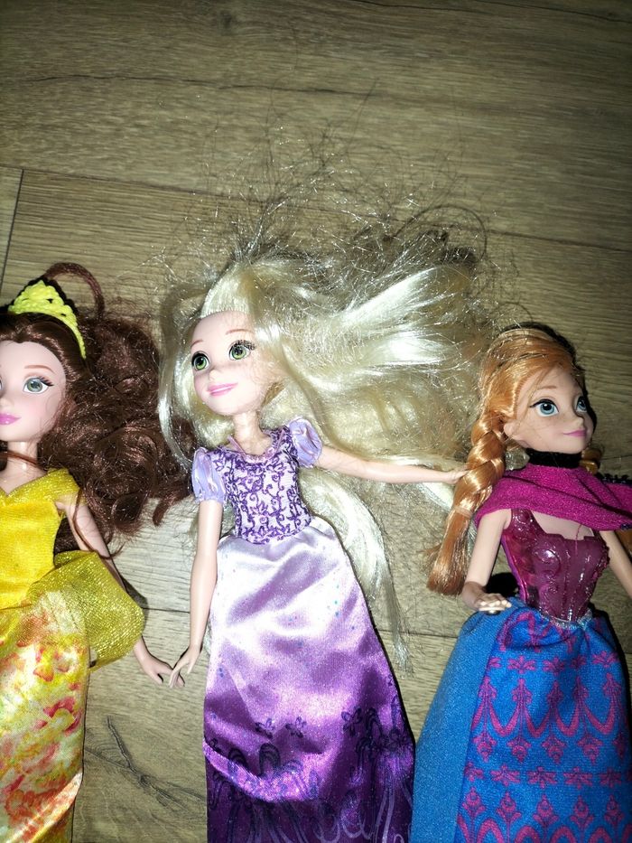 Poupée princesses - photo numéro 3