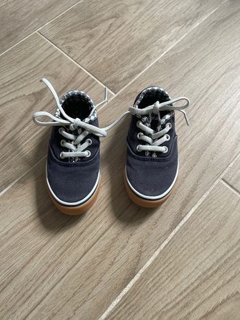 Baskets en toile