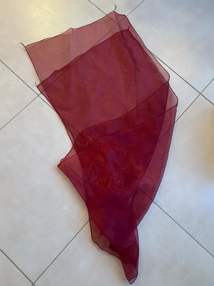 Robe de soirée bordeaux - photo numéro 6