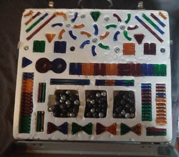 Jeu de construction magnétique