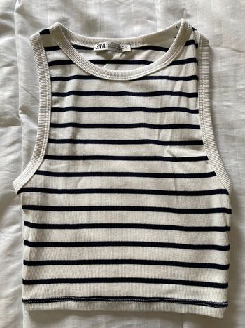 Très joli top court noir et blanc || quasiment neuf || zara