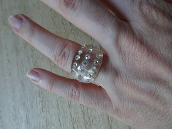 Bague transparente avec strass