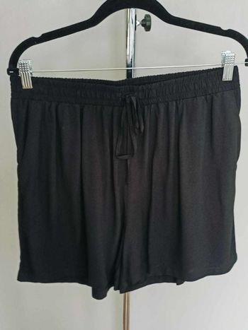 short fluide noir T40/42