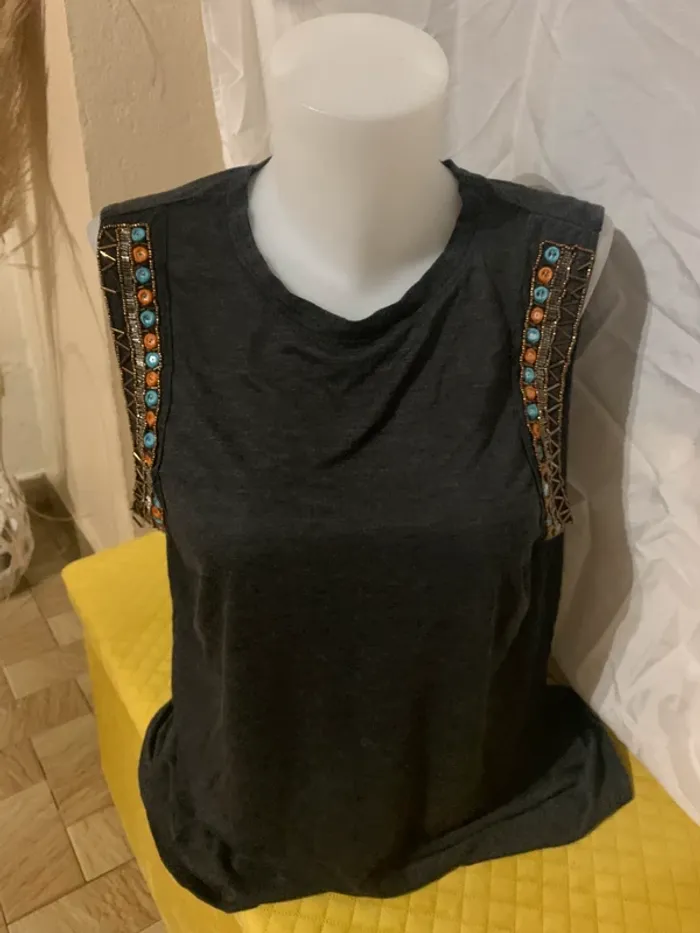 Débardeur Kiabi taille XL gris fantaisie - photo numéro 2