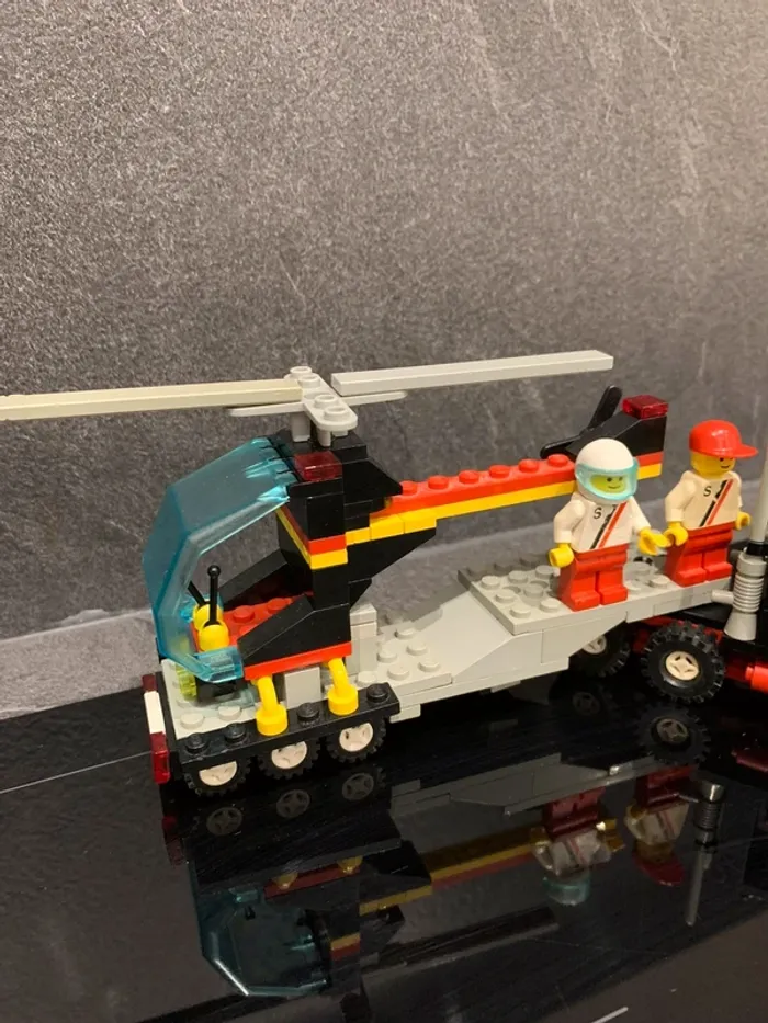 Lego 6357 camion porte hélicoptère - photo numéro 2