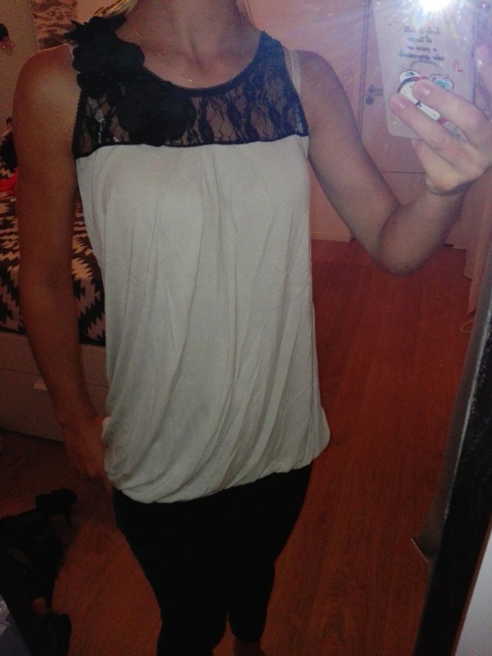 Top noir et beige Cache-Cache