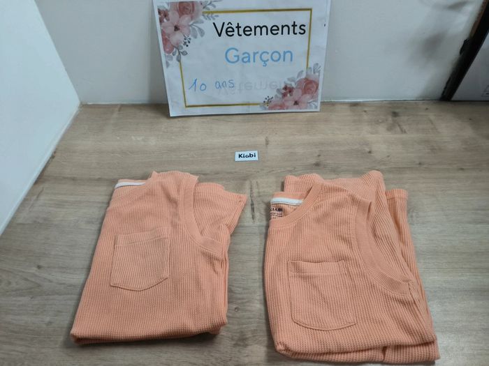 Lot 2 t-shirts 10 ans garçon