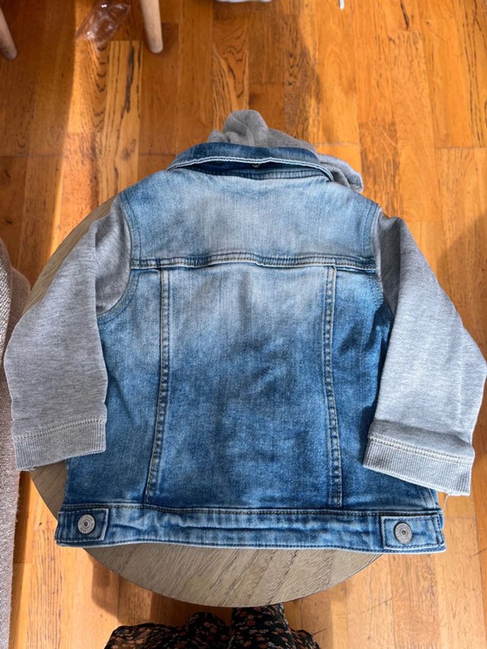 Veste en jean H&M 6/9 mois - photo numéro 2