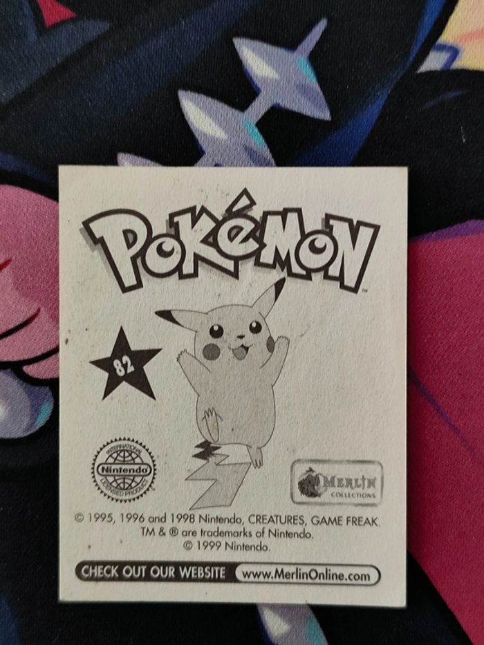 Sticker Merlin 1999 Pokemon Serie 1 Magneton n°82 - photo numéro 2