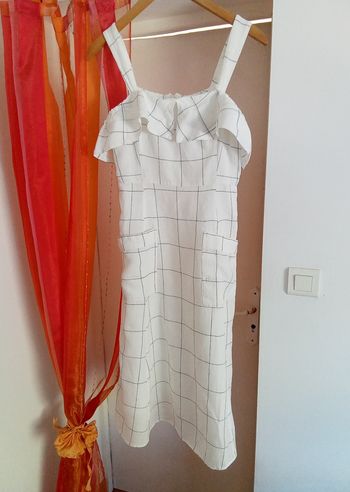 Longue robe crème à carreaux Mango
