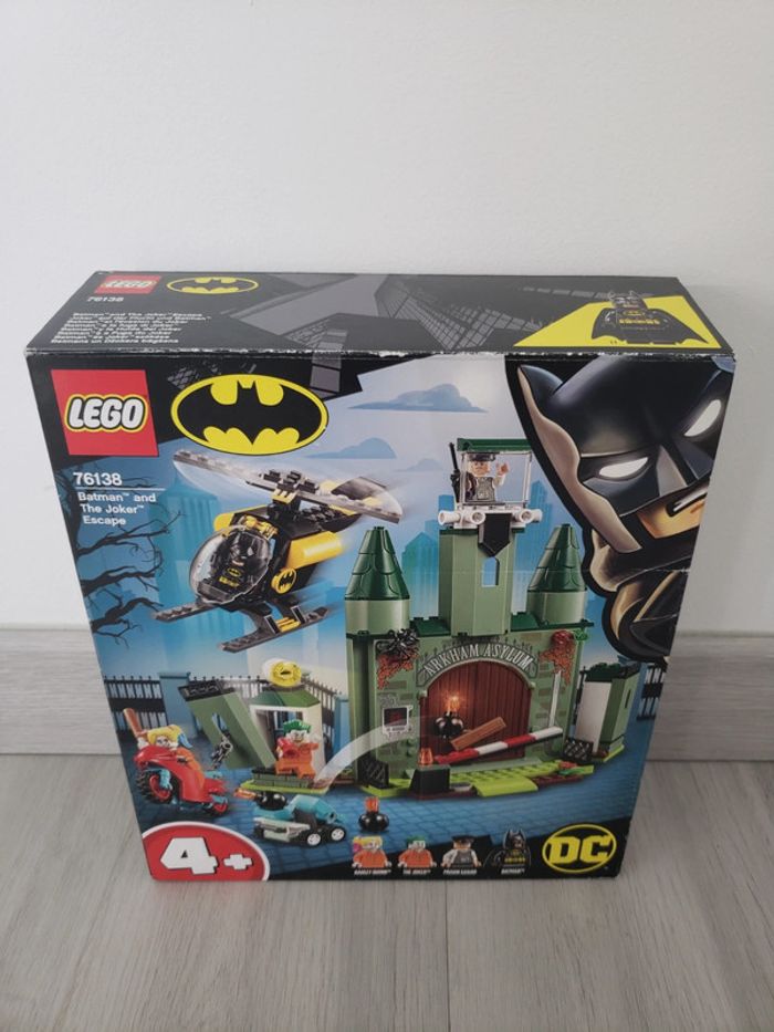 Lego 76138 Batman et l'évasion du Joker - photo numéro 9