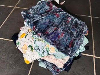 Joli lot de 13 vêtements femme neufs de marque Kiabi taille 42/44