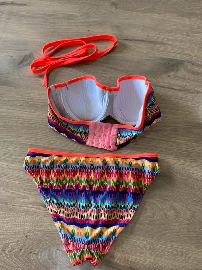 🩱 Maillot de bain 2 pièces Tribord Taille M Motif coloré Bretelle amovible - photo numéro 3