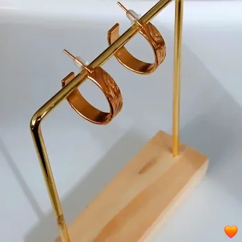 Boucles d’oreilles créoles larges tendance chic été