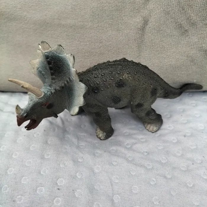 Figurine dinosaure 2008