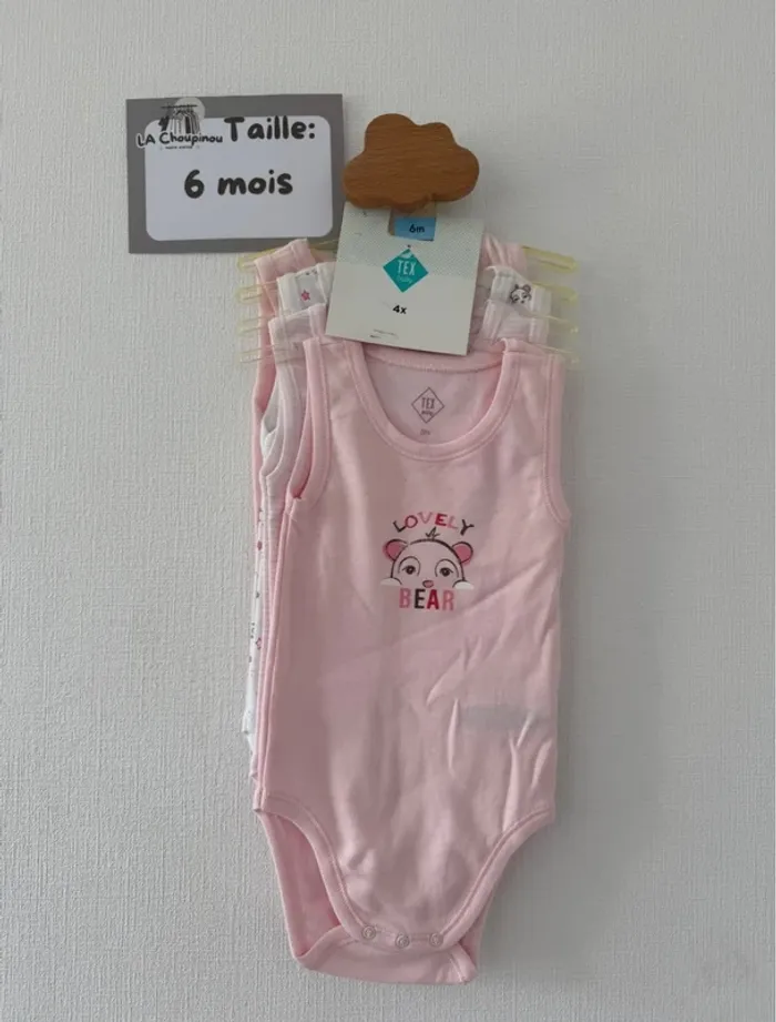 Lot 4 bodies à bretelle - taille 6 mois 🌸