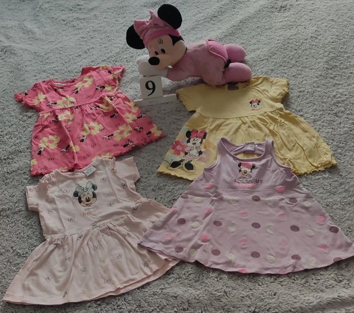 Robes Minnie T:9 mois.