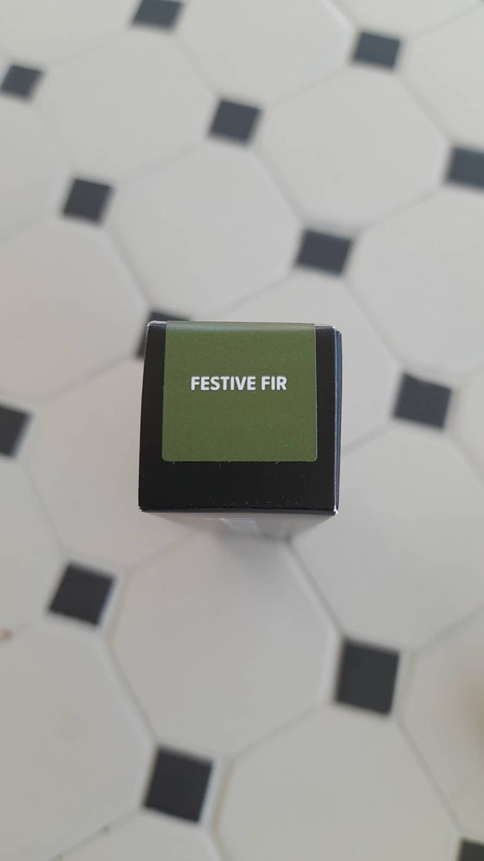 Nouvelle ombres a paupière younique   verte neuve