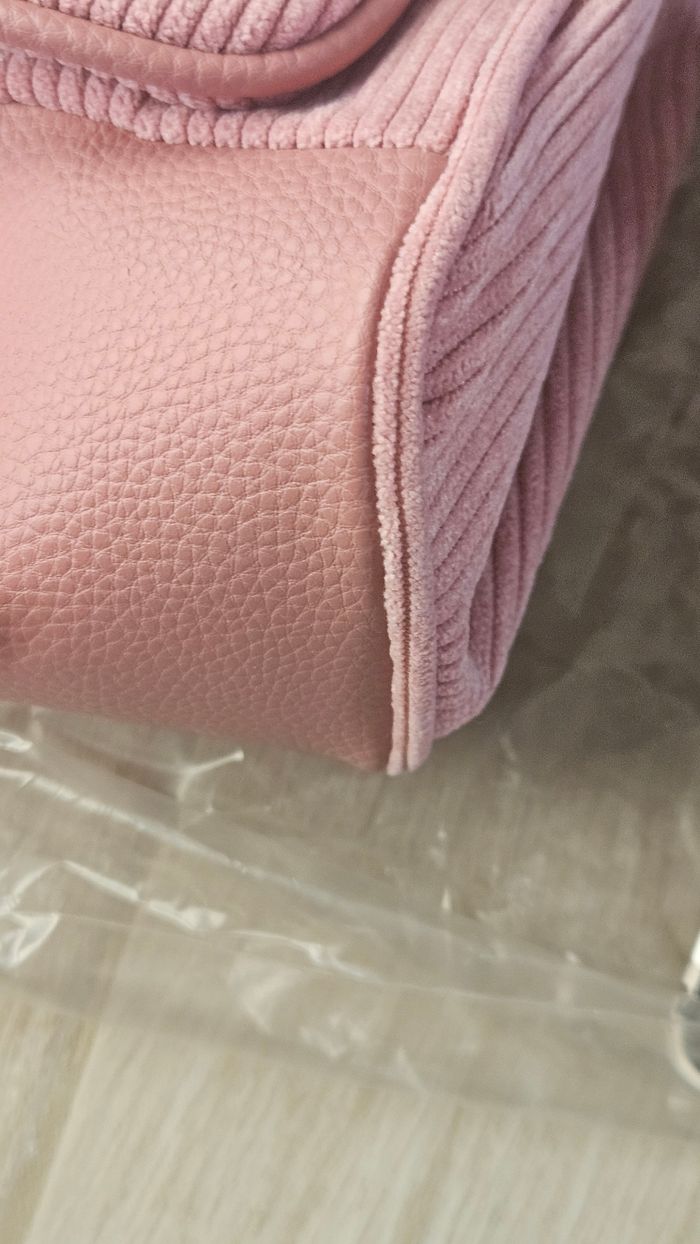 Sac à main crossbody Cabaïa- taille médium- neuf non utilisé avec sa bandoulière - photo numéro 4