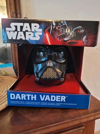 Vends casque de dark vador Disney