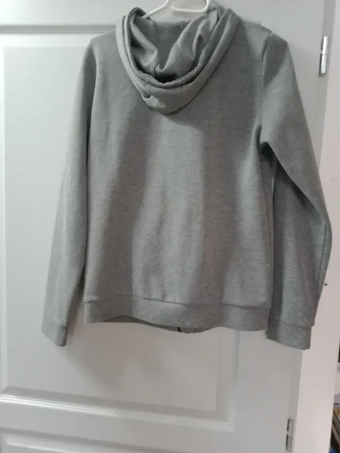Veste grise - photo numéro 5
