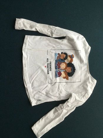 Tee shirt avec motif paillettes 4 ans