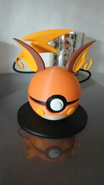 Pokeball Raichu