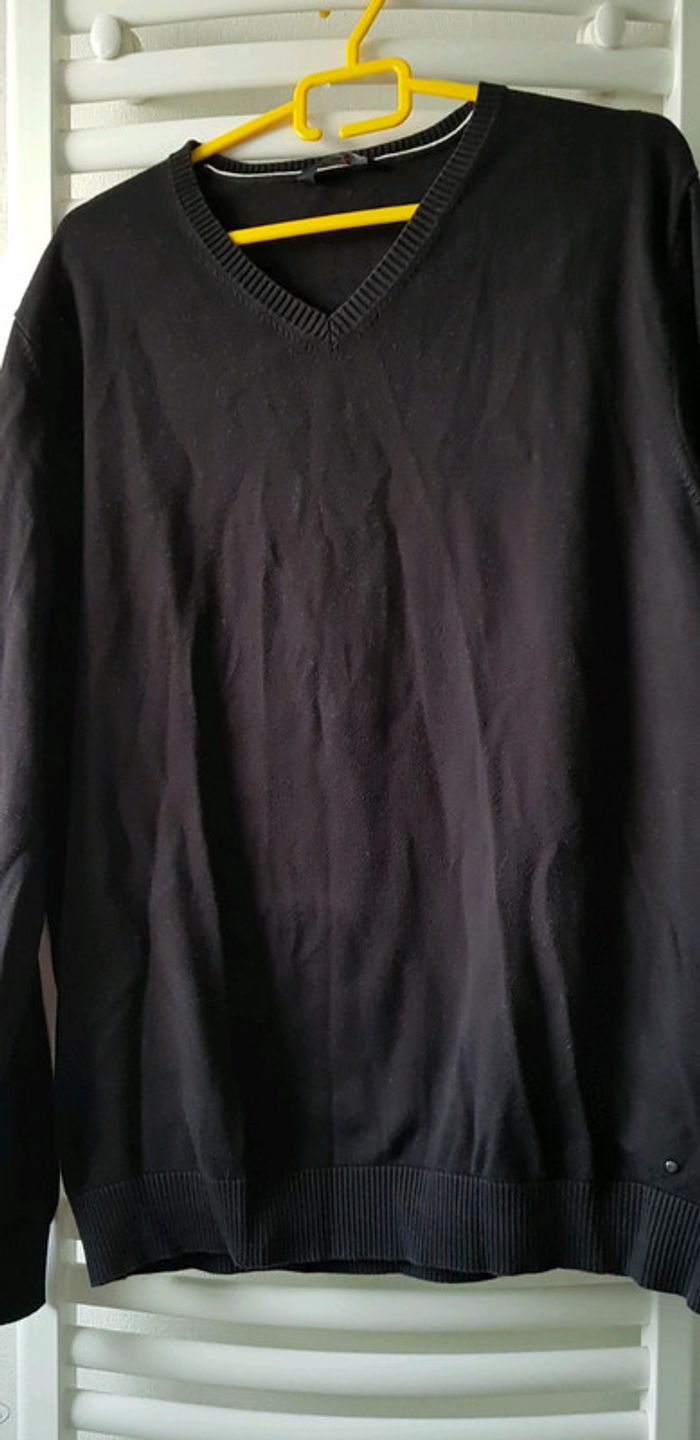 Pull celio col v taille XXl