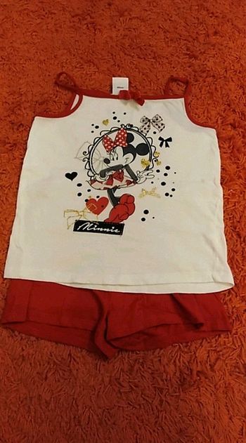 Ensemble tee shirt + short Disney 7/8 ans