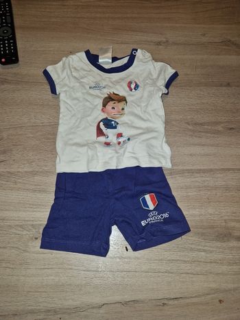 Tee-shirt et short