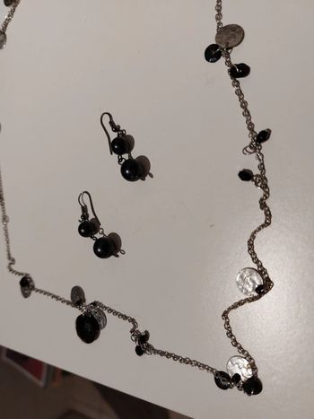 Ensemble collier boucles d'oreilles