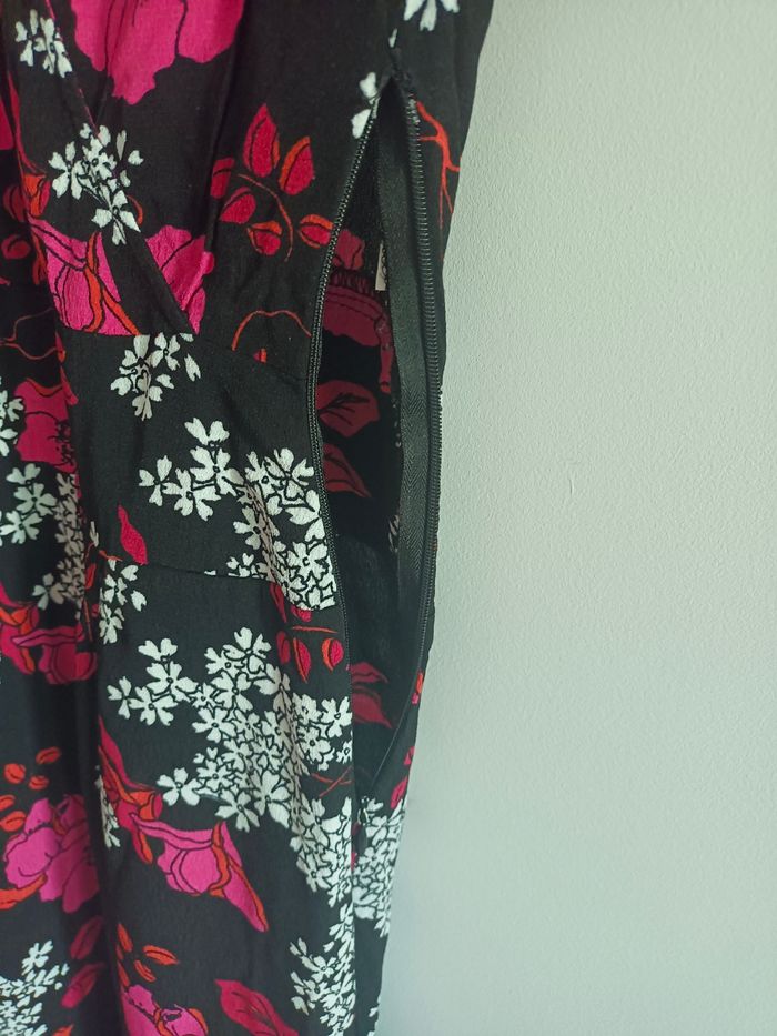 Combi pantalon noire à fleurs roses - photo numéro 4