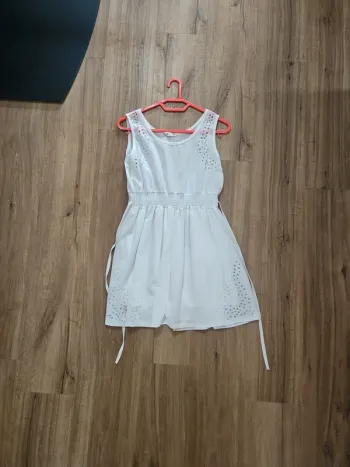 Robe été blanche.