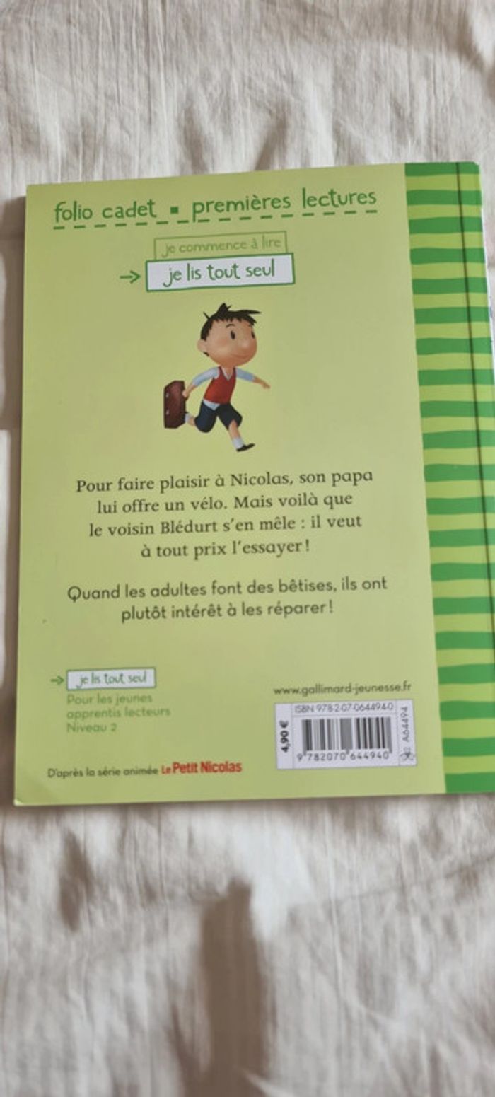 Le Petit Nicolas - Papa m'offre un vélo 🚲 - photo numéro 2