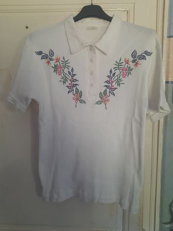 T-shirt blanc brodé, taille 38/40