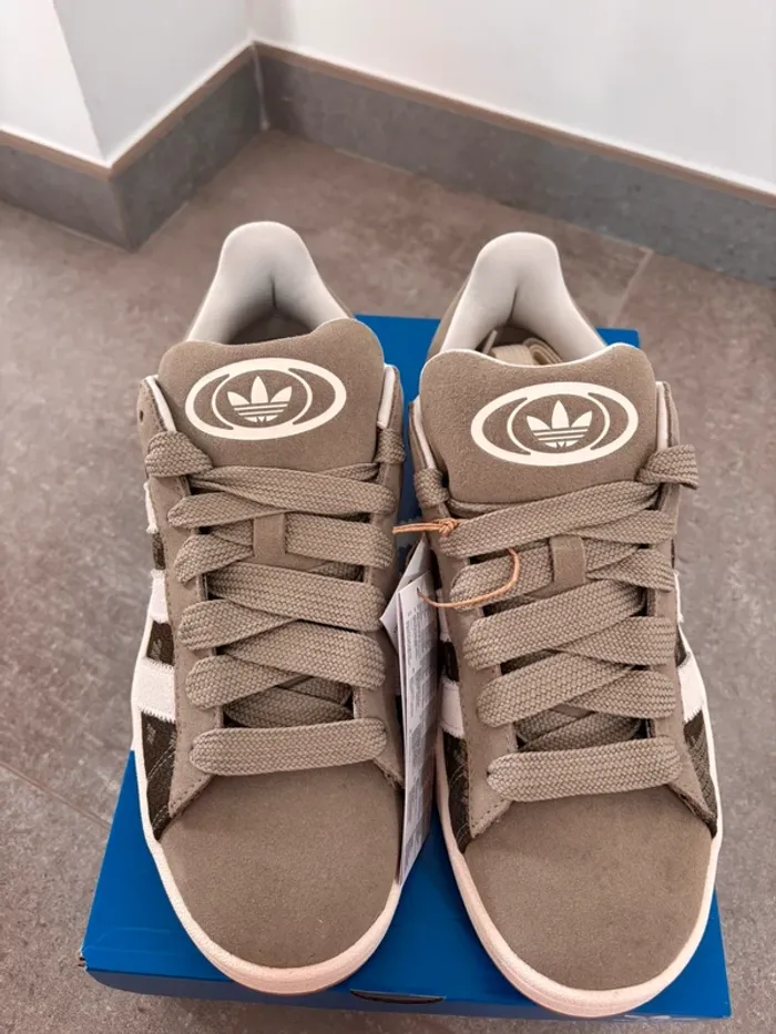 Baskets Adidas Campus 00s Taille 40 - photo numéro 6