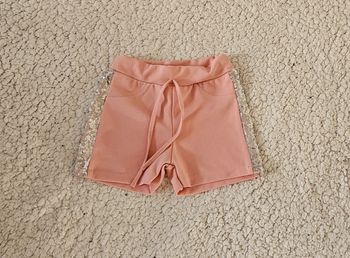 Short 4 ans