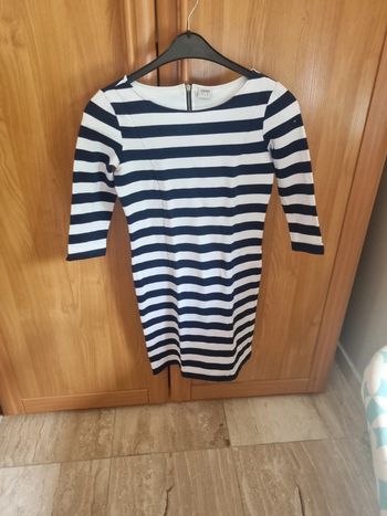 Robe moule à rayures