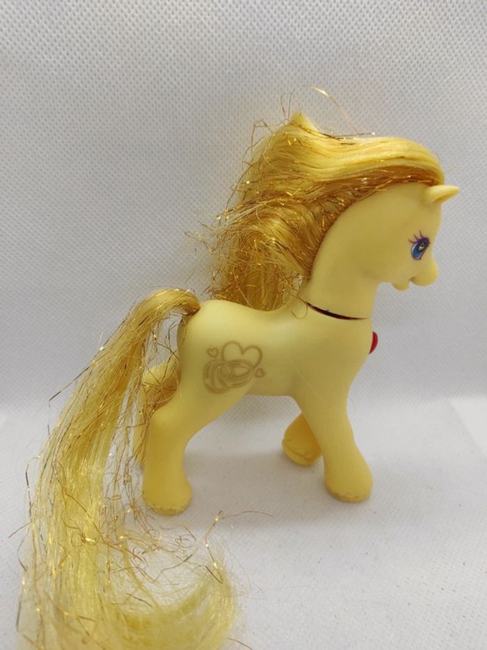 My Little Pony mein kleines G2 princess golden dream Hasbro #geektradeponeyg2 - photo numéro 2