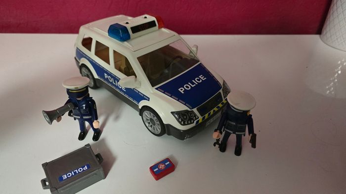 Voiture de police playmobil - photo numéro 2