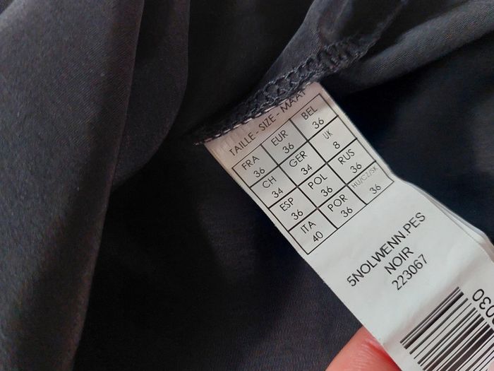 Top noir et rose taille 36 - photo numéro 4