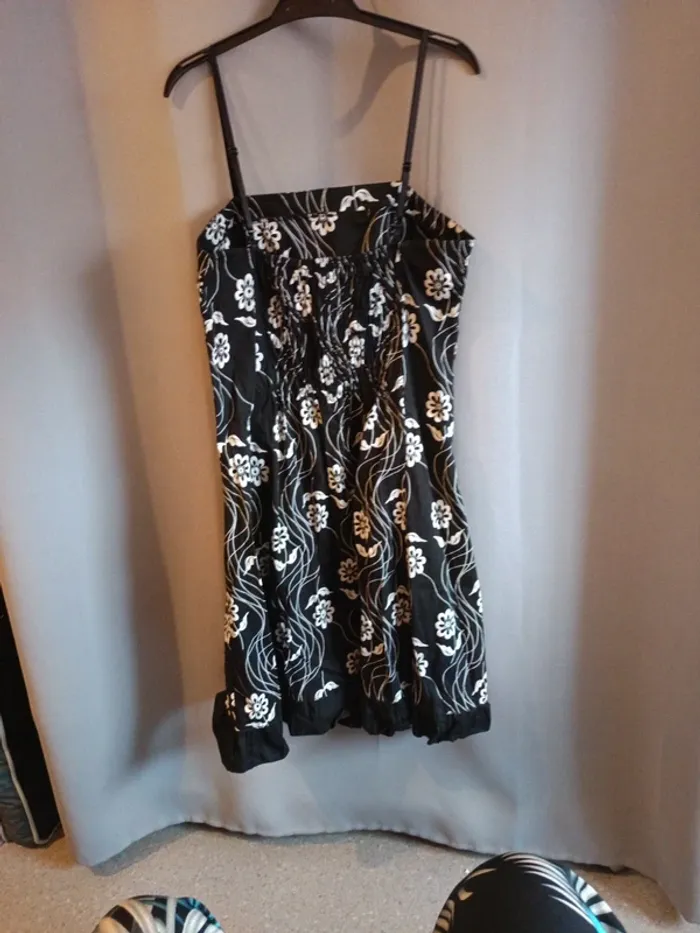 Robe taille 38 - photo numéro 2