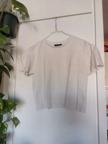 T-shirt court blanc Bershka