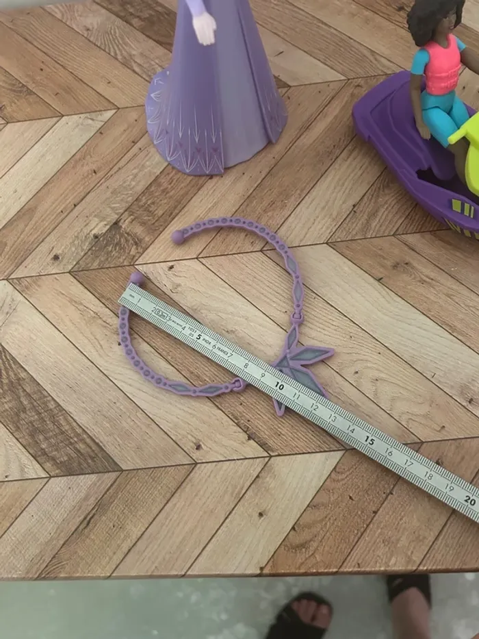 Lot de jouet reine des neiges et Barbie - photo numéro 20