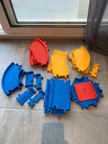 Circuit parcours pour véhicules Jouet enfant Diverses pièces king jouet