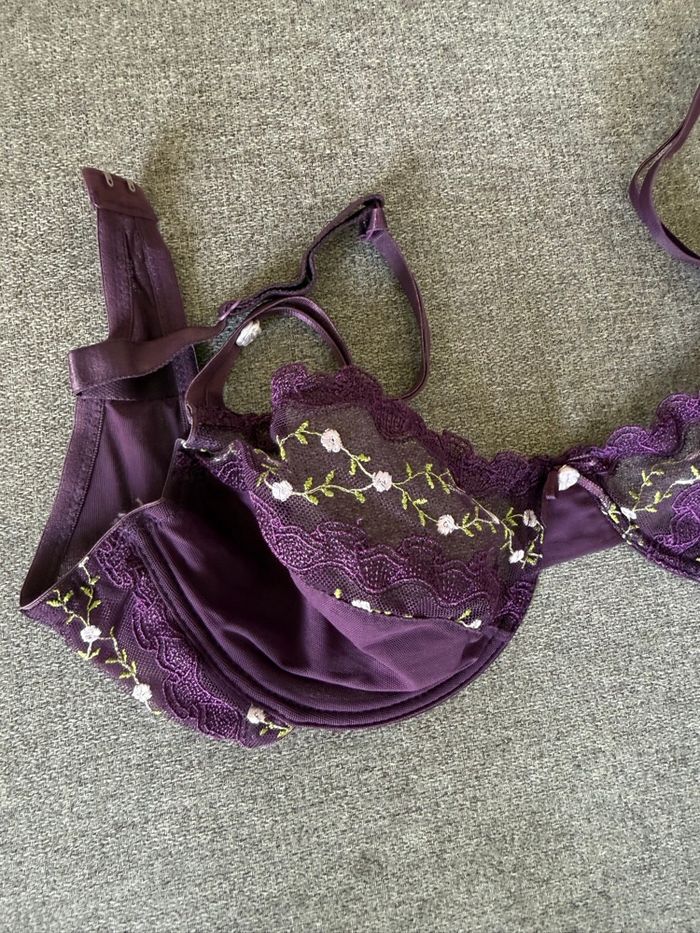 Soutien-gorge Tex Underwear dentelle fleurie violet taille 100C - photo numéro 4