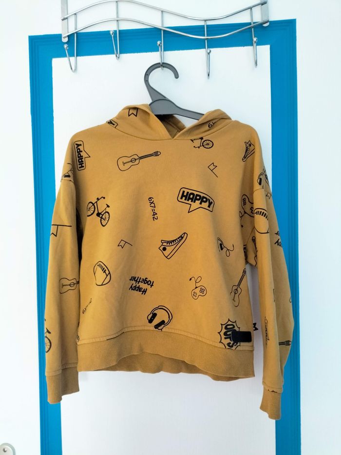 Sweat moutarde, motifs noirs - photo numéro 2