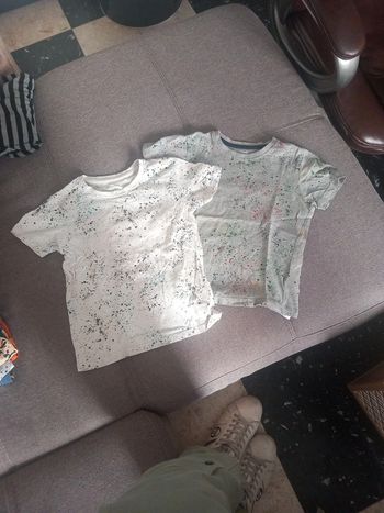 2 t shirt primark 4 ans