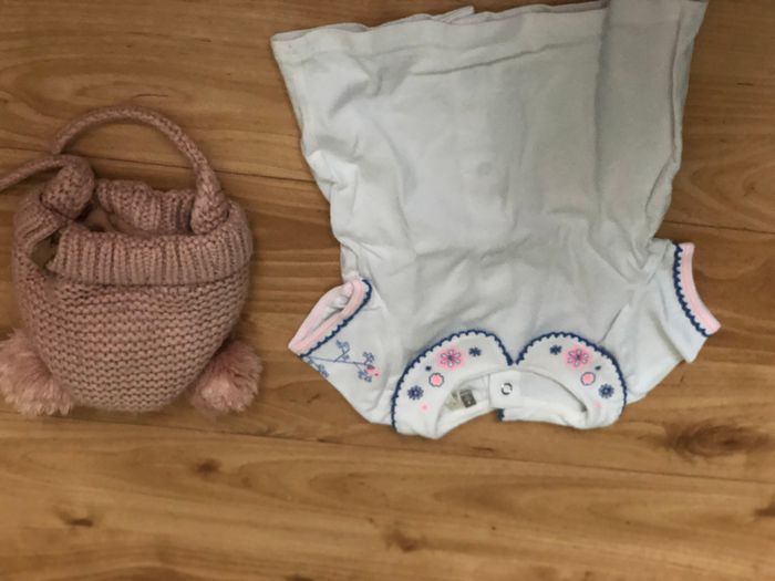 Lot vetement bebe fille 6,9 mois - photo numéro 2