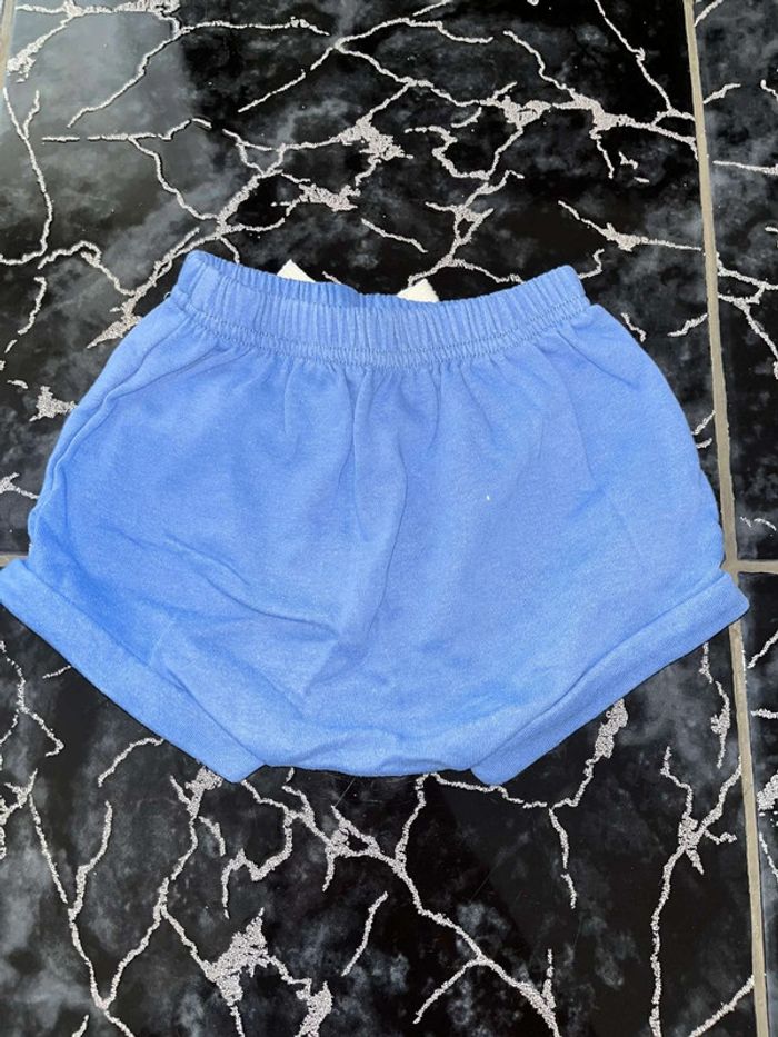 Short 18 mois - photo numéro 2